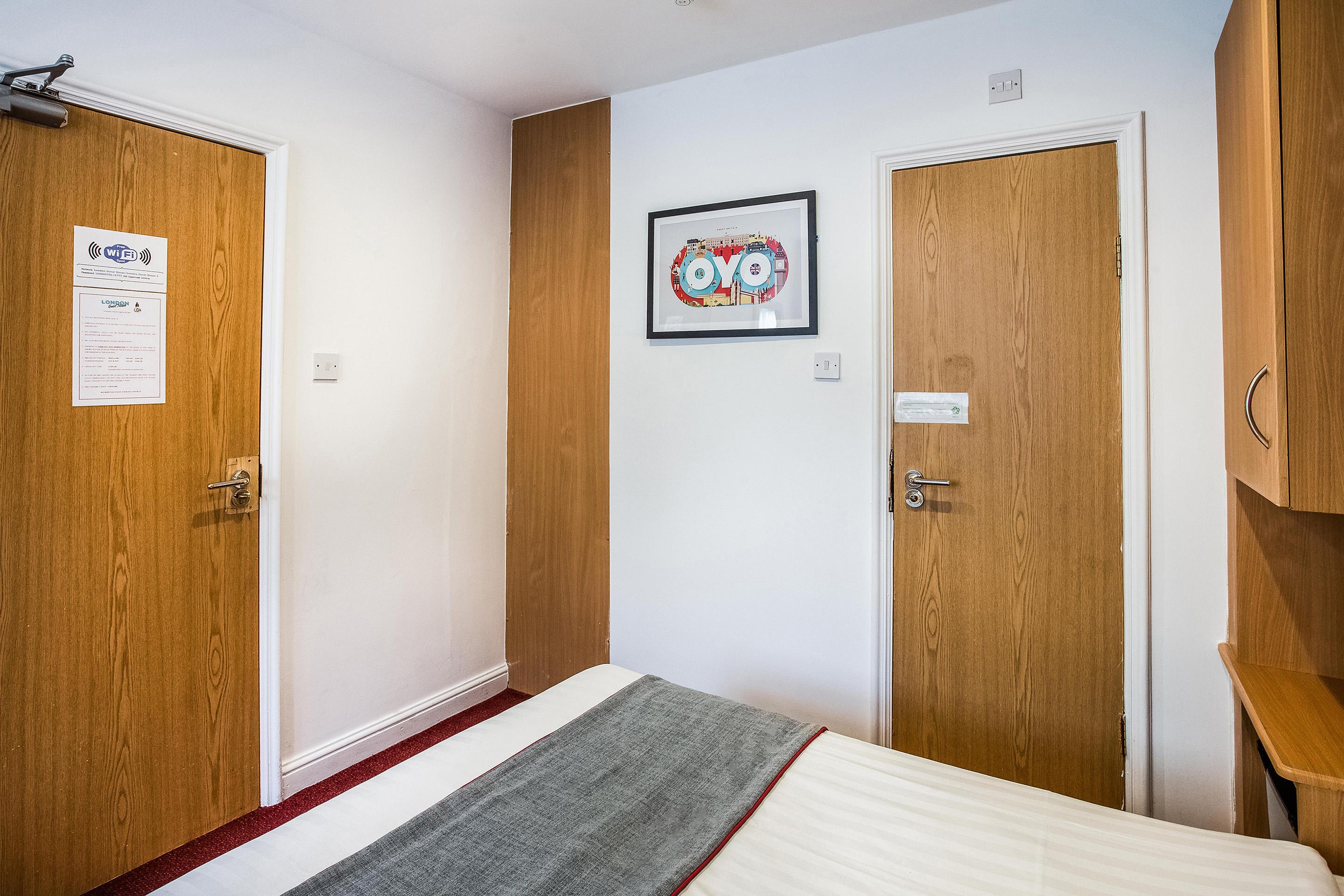 Oyo London Guest House Dış mekan fotoğraf